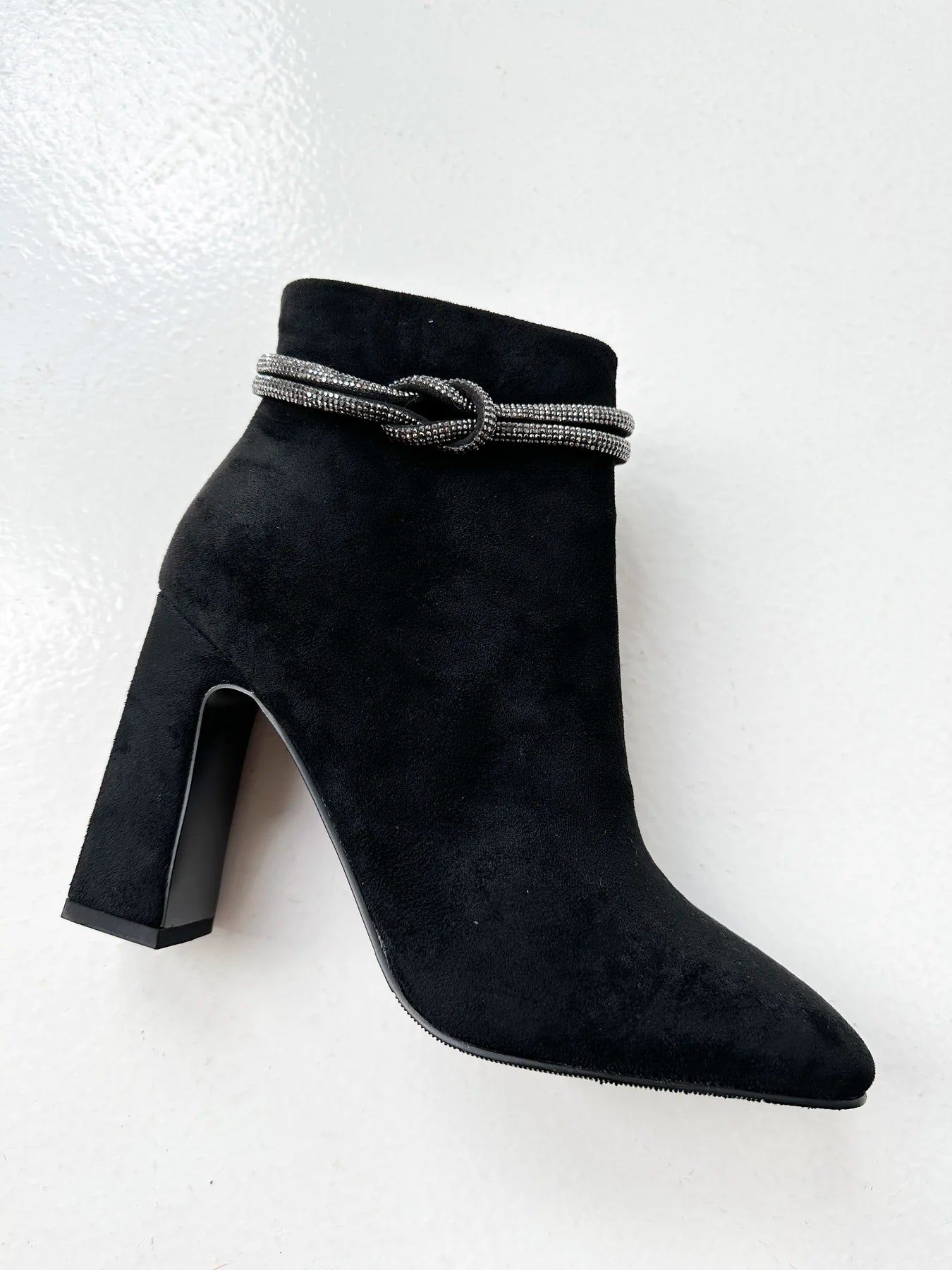 EXE M4615-F7415 Block Heeled Booties