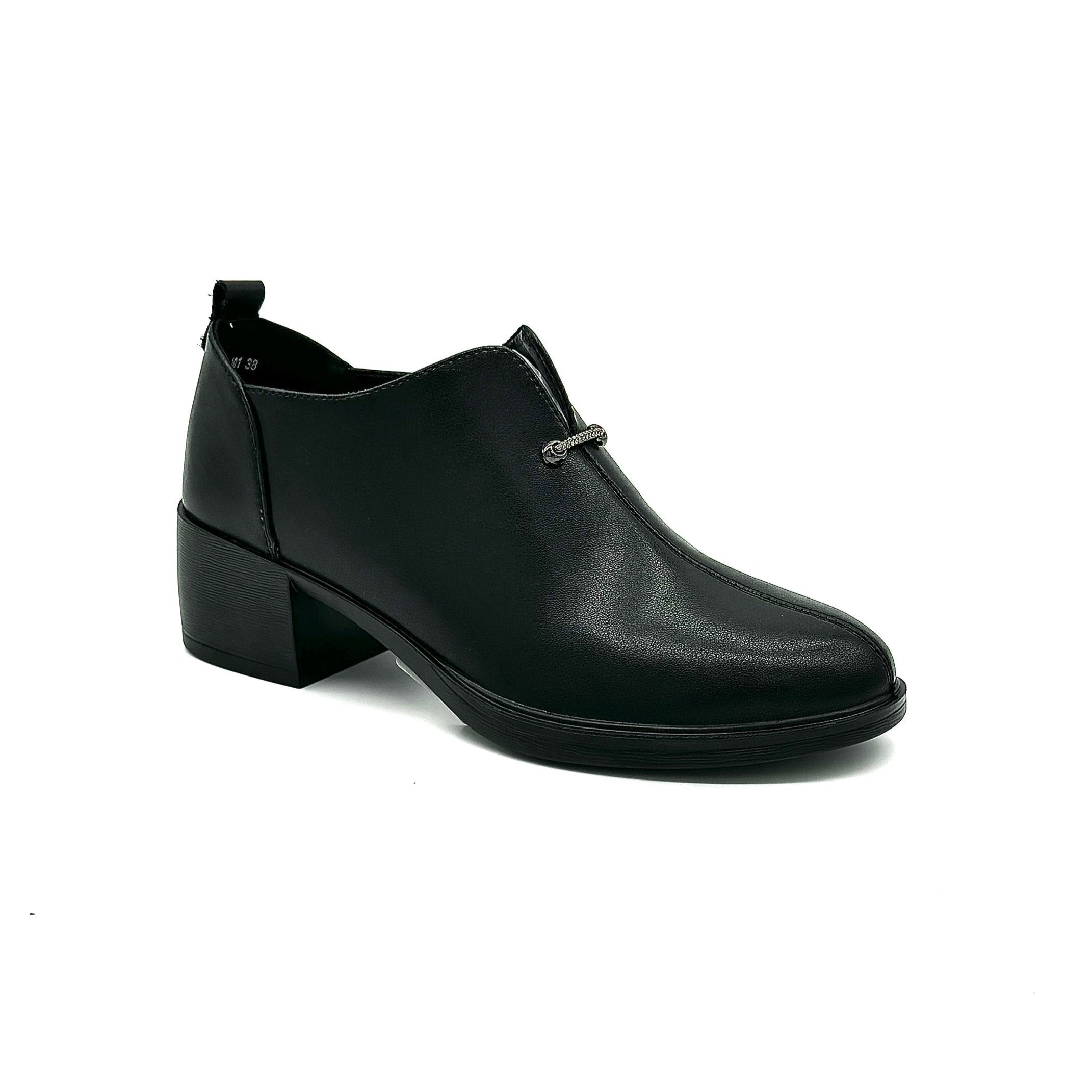 21R3-19 Block Heel Shoes