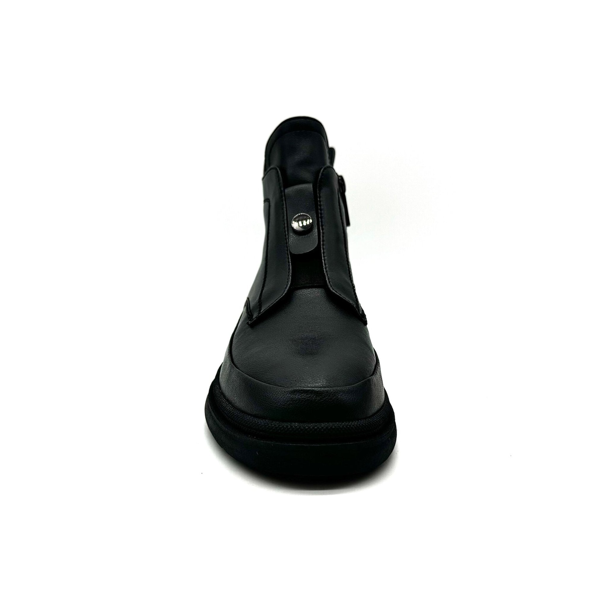 42-DBE17-11 Classic Zipper Ankle Boot