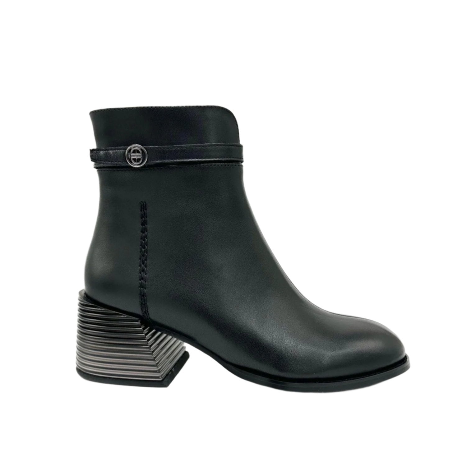12C26-74 Block heeled Ankle Boots